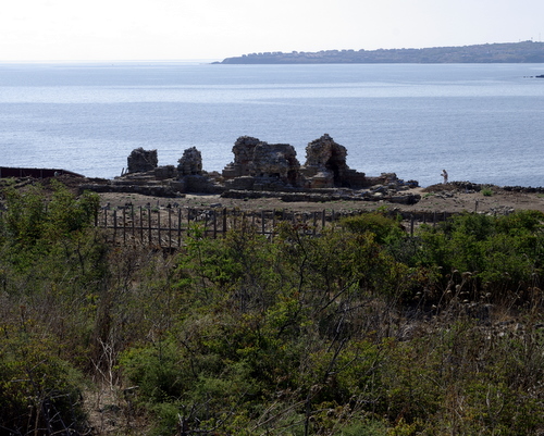 Манастирският комплекс на остров Свети Иван