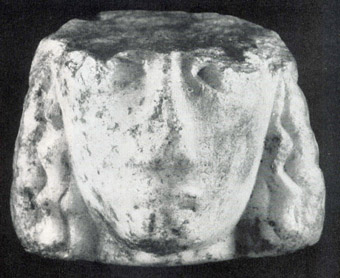 Мраморна главичка от остров „Св. Св. Кирик и Юлита”.